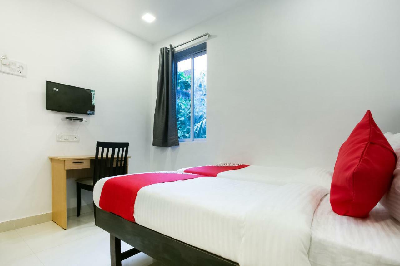 Oyo Flagship 38540 Hotel Shangrila Flagship Saver Mumbai Exterior photo